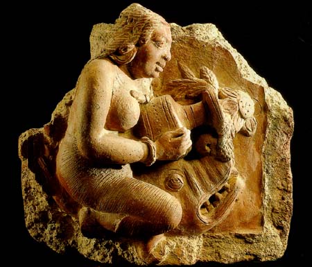 Богиня реки Ганг. V в. Северная Индия. Терракота