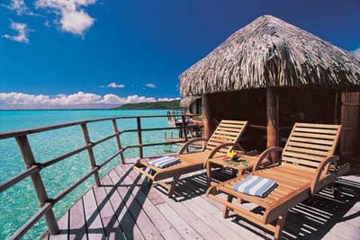 Відпочинок на Багамських островах може бути прикладом міжнародного туризму